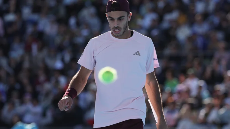Francisco Cerúndolo cayó con Medvedev en el China Open